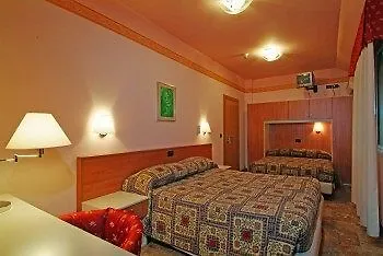 Hotel Delle Rose Mestre 2*,